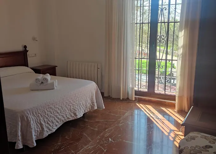 La Ribera Hotel 2*